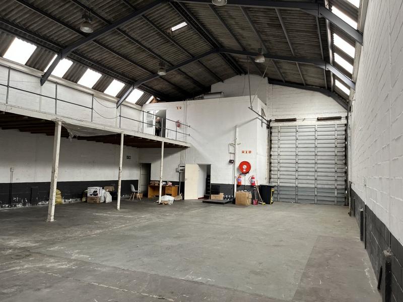 To Let commercial Property for Rent in Killarney Gardens Western Cape